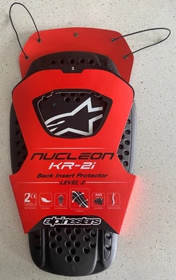 Protetor de Inserção Traseira Alpinestars Nucleon KR-Zi Nível 2 Tamanho Pequeno - Imagem 1 de 4
