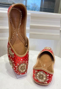 Women Indian ethnic Punjabi Jutti mojari Bellies US size 5-10 wedding bindi flat - Picture 1 of 6