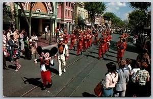 DISNEYLAND California 1980 Postcard Disneyland Band On Main Street - Picture 1 of 2