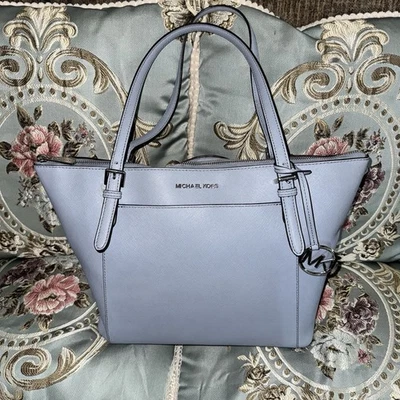 Bolso de Mano Michael Kors Voyager Grande Top Cremallera Saffiano 38S2SV6T9L • Cielo Azul Foto 1 de 4