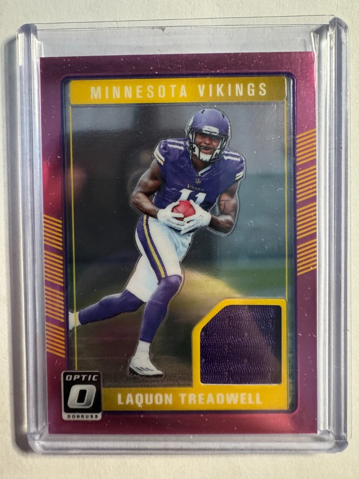 K285,254 - 2016 Donruss Optic Rookie Threads Pink #27 Laquon Treadwell - Image 1 of 1