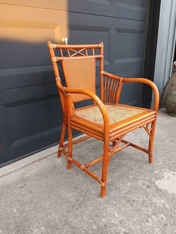 VINTAGE 6 LEG RATTAN BAMBOO BOHO MID CENTURY MODERN ARMCHAIR Cover