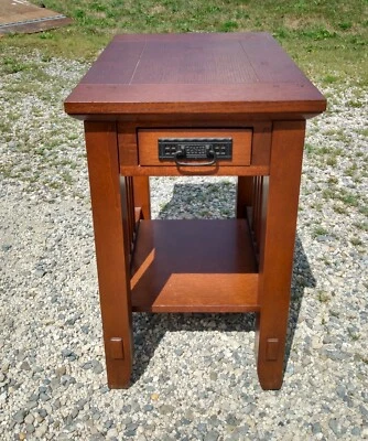 Vintage Oak Mission Arts and Crafts Style One Drawer Stand 1980s - Image 1 of 4