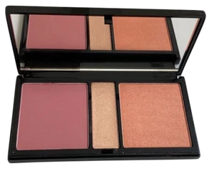 Ready To Wear Glam Collection Face Compact 0.71oz/ 20g - Picture 1 of 3