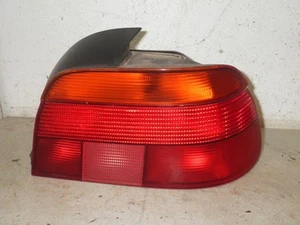 Piloto trasero derecho con portalámparas 146034-00 8358032 BMW 5 (E39) 520I - Imagen 1 de 1