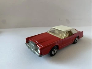 Matchbox Lesney Superfast Lincoln Continental No. 28 1979 Red White - Picture 1 of 9