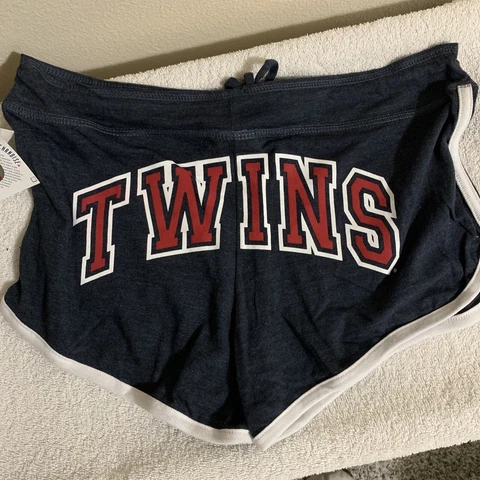 New Womens Medium Minnesota Twins Baseball Shorts Sweats Cover