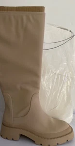 Zara Women Boots - Picture 1 of 2