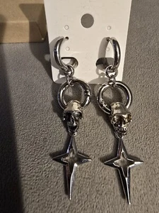 Skull Earrings | hypoallergenic goth grunge punk alt chunky star y2k dangly earr - Picture 1 of 3