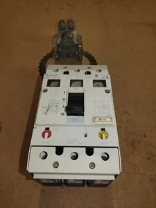 Interruptor de circuito Moeller 40 amperios - 480 V - 50/60 Hz - NZM7-40N-NA - Imagen 1 de 7