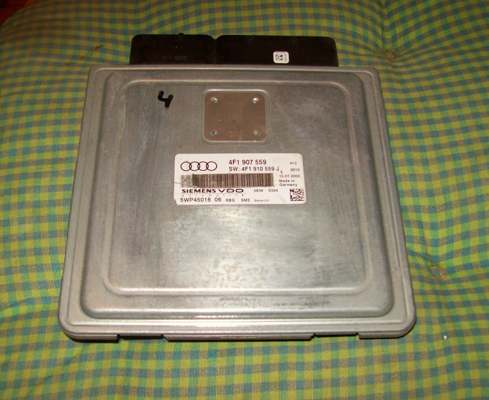 Centralina Audi A6 FSI 3.2 V6 AUK 4F1907559 4F1910559J Simos 6.2 5WP45016 06 - Immagine 1 di 1