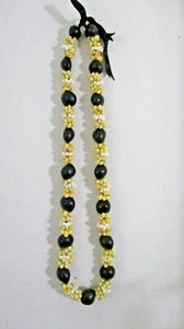 COLLANA HAWAIANA bianca e gialla conchiglia e noce kukui lei - Foto 1 di 2