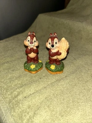 Salero y pimentero de cerámica de colección Walt Disney’s CHIP & DALE ¡RARO!! Foto 1 de 4