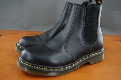 Dr. Martens 2976 Boots Womens Size 8 US Black Chelsea Slip On AirWair Sole Shoes - Image 1 of 4