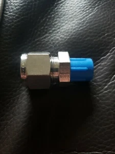 8MSC4N-316 Parker A-Lok Male Connector SAE Straight Thread - Picture 1 of 4