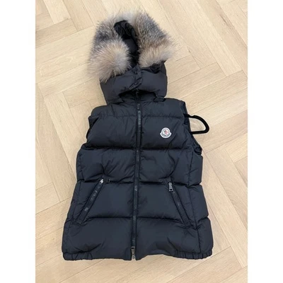 AUTÉNTICO Moncler - Chaleco de plumón Gallinule con capucha recortada de piel extraíble para mujer 2 Foto 1 de 4