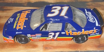 Chevy Lumina 1994 Ward Burton Hardee’s 1:24 Revell Foto 1 de 2