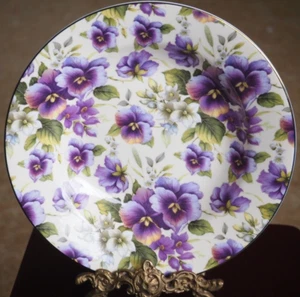Maxwell Williams Cream Pansy Rimmed Soup Plate 21cms Diam. - Picture 1 of 10