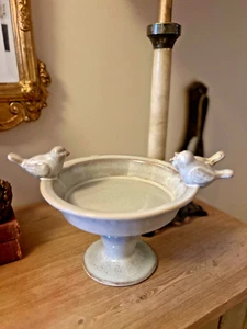 Antique Style Pedestal Glazed Ceramic Dish With Birds, Bird Bath, Fruit Bowl - Picture 1 of 19