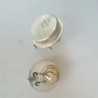 Darlington Power Transistors PN 2N2227,  5961-00-724-2097, NOS. - Image 1 of 4