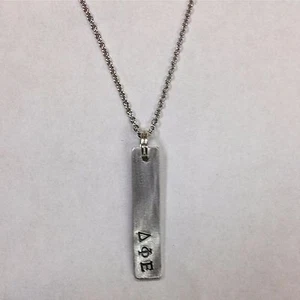 Delta Phi Epsilon DPE Bar Necklace on 18 in chain FREE SHIPPING - Picture 1 of 3