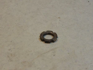 1983-1984 YAMAHA TT600 TRIPLE TUERCA DE ÁRBOL 90179-25004-00 SE ADAPTA A MUCHOS OTROS MODELOS - Imagen 1 de 1