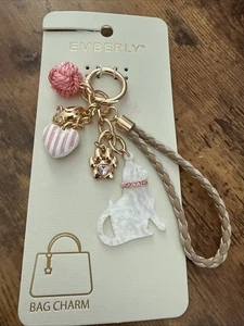NEU NEU MIT ETIKETT schöner Emberley goldfarben Taschenanhänger Schlüsselanhänger Katze Motiv wunderschön - Bild 1 von 1