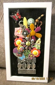 Jewelry Art Bouquet in Frame Vtg decor or Gift - Picture 1 of 10