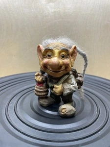 Allan Fink - a very happy Gnome Troll picking berries / Scandinavian - Picture 1 of 10