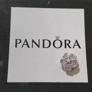 Pandora Retirado Plata Esterlina Flor de Manzano Dije 791831nbp - Imagen 1 de 3