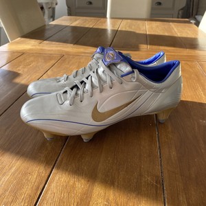 Nike R9 Football Boots for sale | eBay
