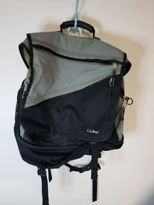 VTG Messenger Bag LL Bean  Backpack Straps Great Condition Lots of Pockets  - Picture 1 of 7
