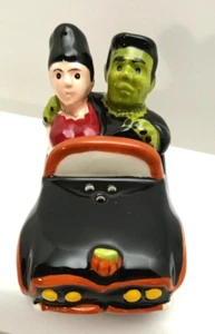 Halloween Mr & Mrs Frankenstein Salt And Pepper Set Collectible New With Box - Picture 1 of 8