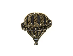 Balloon Shaped Achievement Metal Lapel Pins Above & Beyond Brass Tone x 10 - New - Picture 1 of 4