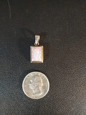 COLGANTE CON DIJE DE ÓPALO BLANCO DE 3,4 GRAMOS PLATA DE LEY 925 Foto 1 de 4