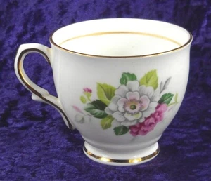 Vintage Clare of England Fine Bone China Rose Tea Cup for Replacement Purposes - Picture 1 of 2