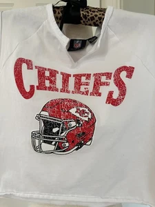 NFL KANSAS CITY CHIEFS LADIES Medium White/Red SHORT CROP TOP Football - Bild 1 von 5