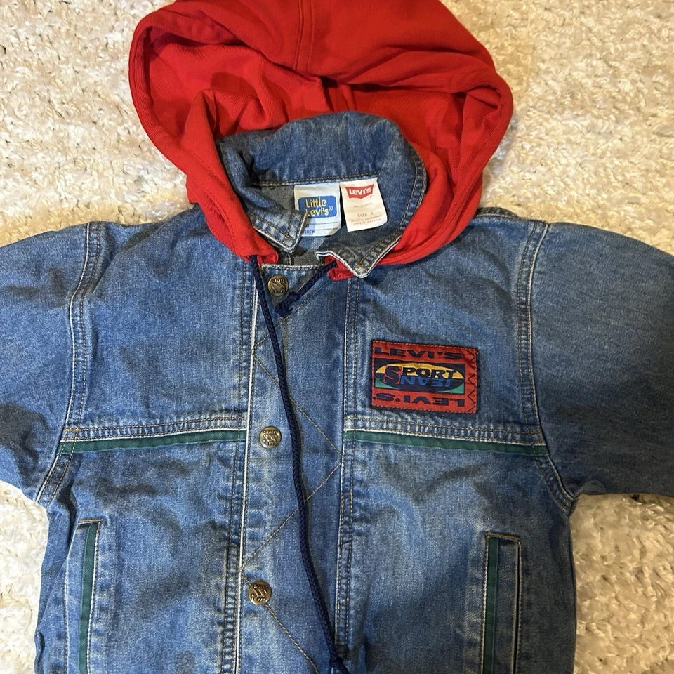 Chaqueta vaquera vintage de los 90 Little Levi’s para niños talla 6 azul lavado oscuro con capucha a presión Foto 1 de 4