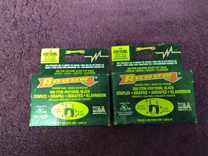2/Pack Arrow 591189BL 2PK T59 Insulated Staples, 5/16 x 5/16" Black 2) 300/Boxes - Bild 1 von 3