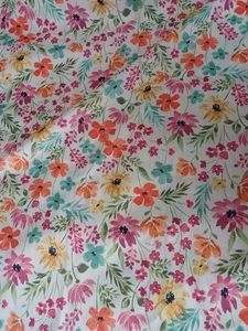 Mantel de primavera flores celebrar juntos 60" x 102" recto de colección - Imagen 1 de 4