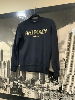 Blusa moletom Balmain logotipo estampado preto e dourado tamanho XS - Imagem 1 de 4