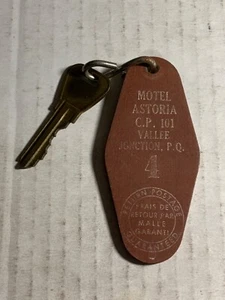 Motel Astoria Hotel Key Fob & Key Vallee Jonction Quebec Canada #4 - Picture 1 of 2