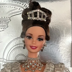 Barbie as Eliza Doolittle in My Fair Lady #15500 VINTAGE NRFB 1995 White Gown - Picture 1 of 14