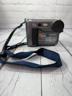 Sony Mavica MVC-FD7 Digital Camera - Steel Gray 10x Optical Zoom See Description - Image 1 of 4
