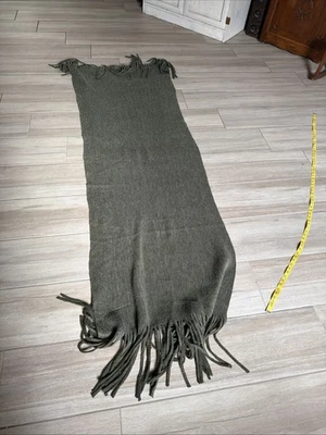 Manta de pelo sintético Anthropologie verde 72 pulgadas X 26 pulgadas Foto 1 de 4