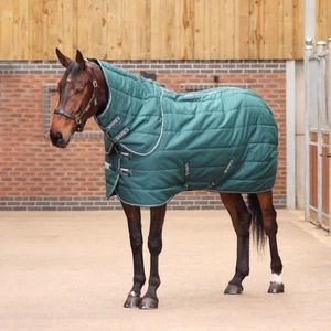 Shires Tempest Plus 200 Stable Rug & Neck Set - Detachable Neck - Emerald - 5ft9 - Picture 1 of 6