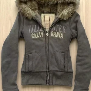 Hollister Vintage Y2K Denim Style Jacket Fur Hood 2000s Aesthetic Streetwear. - Picture 1 of 2