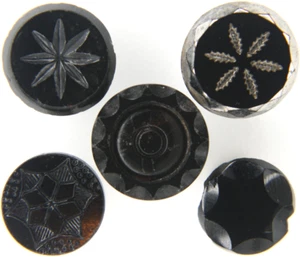 C1880 Antiguo Victoriano Botón Vidrio Negro LOTE 4 Estrellas Copo de Nieve Motivo Starburst - Imagen 1 de 3