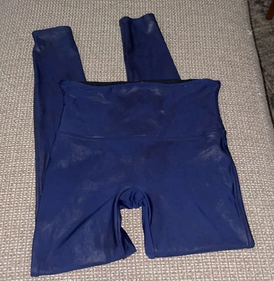 Leggings Spanx de couro sintético iridescente azul Preloved feminina tamanho XL trabalho attélico - Imagem 1 de 4
