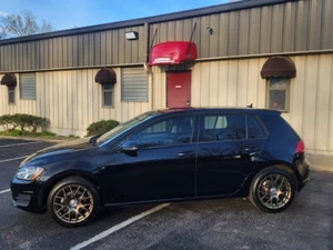 2015 Volkswagen Golf - Picture 1 of 22